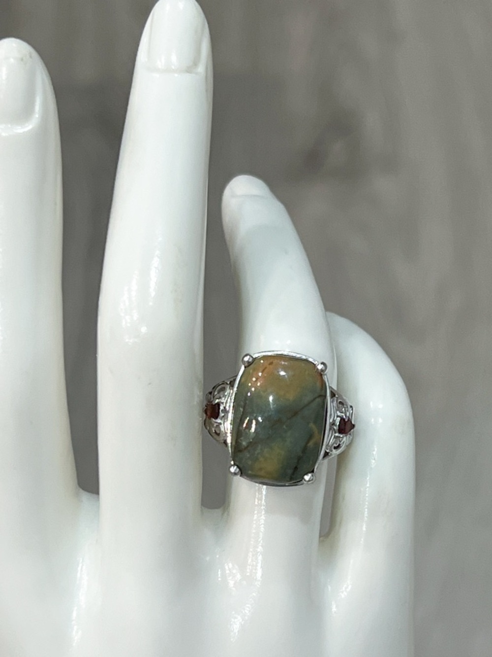 VALUE BUY Venus Jasper Mozambique Garnet Silver Ring Sz 7 PRICE FIRM! - Picture 2 of 8
